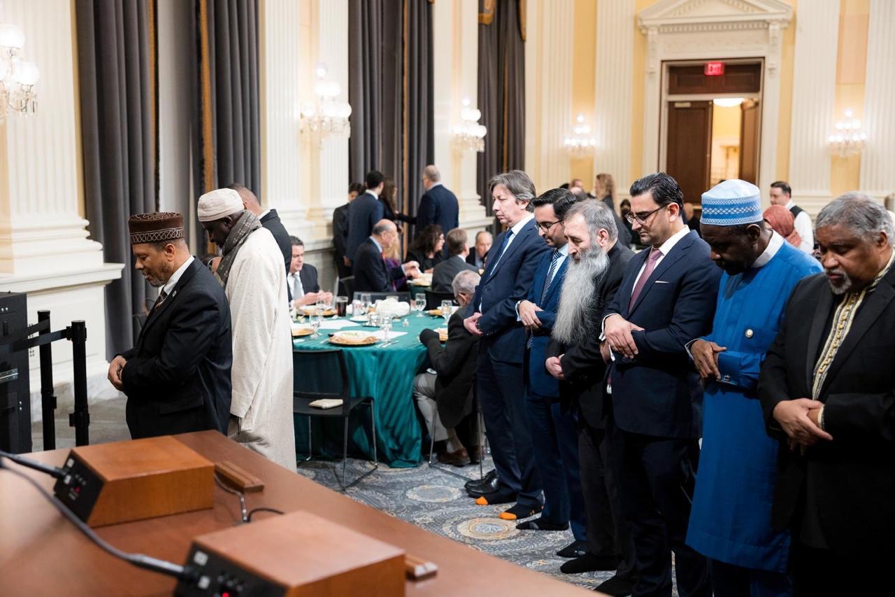 سازمان همبستگی جهان اسلام، نمایندگان ادیان و سیاست‌گذاران را در اولین مراسم افطار رمضان در کنگره آمریکا گرد هم آورد