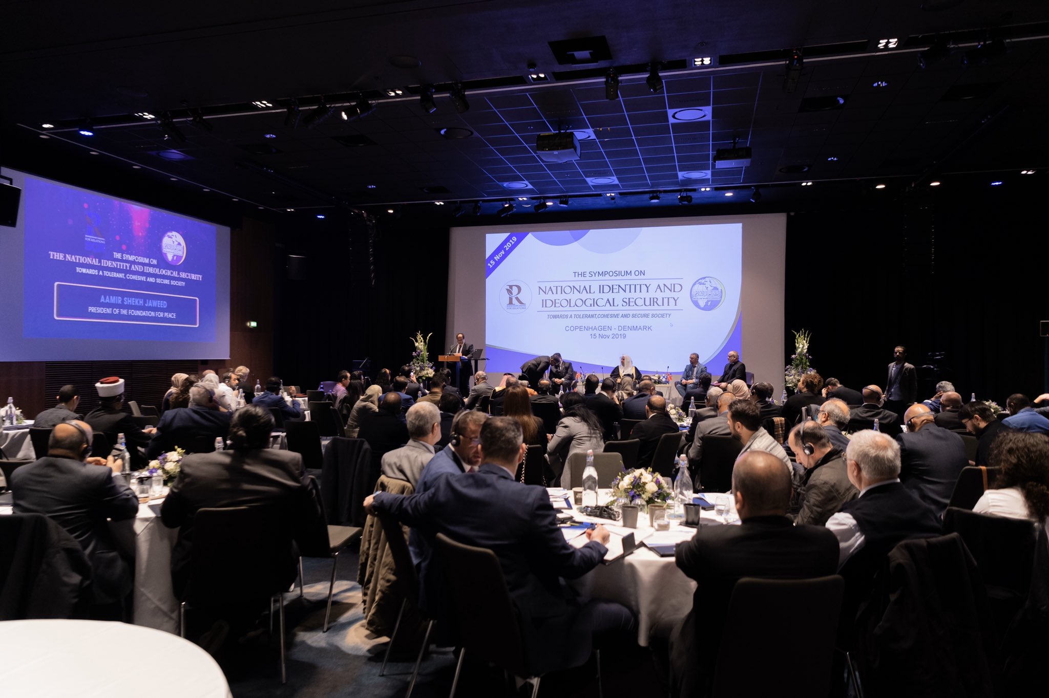 La Ligue Islamique Mondiale en collaboration avec ses partenaires internationaux, au colloque de Copenhague, a achevé ses initiatives en Scandinavie sur « L’intégration positive et la citoyenneté globale ».