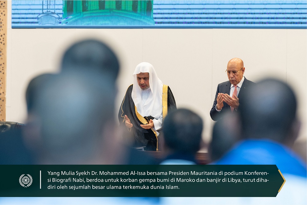 Yang Mulia Presiden Mauritania, Tuan Mohamed Ould Ghazouani, didampingi oleh Yang Mulia Sekretaris Jenderal LMD, Ketua Asosiasi Ulama Muslim, Syekh Dr.Mohammed Al-issa