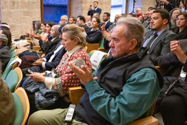 Un evento sin precedentes en la historia contemporánea, el Sheij Dr. Mohammed ben Abdelkarim Al-Issa, ofreció una conferencia en el Palacio de la Alhambra en GranadaUn evento sin precedentes en la historia contemporánea, el Sheij Dr. Mohammed ben Abdelkarim Al-Issa, ofreció una conferencia en el Palacio de la Alhambra en Granada