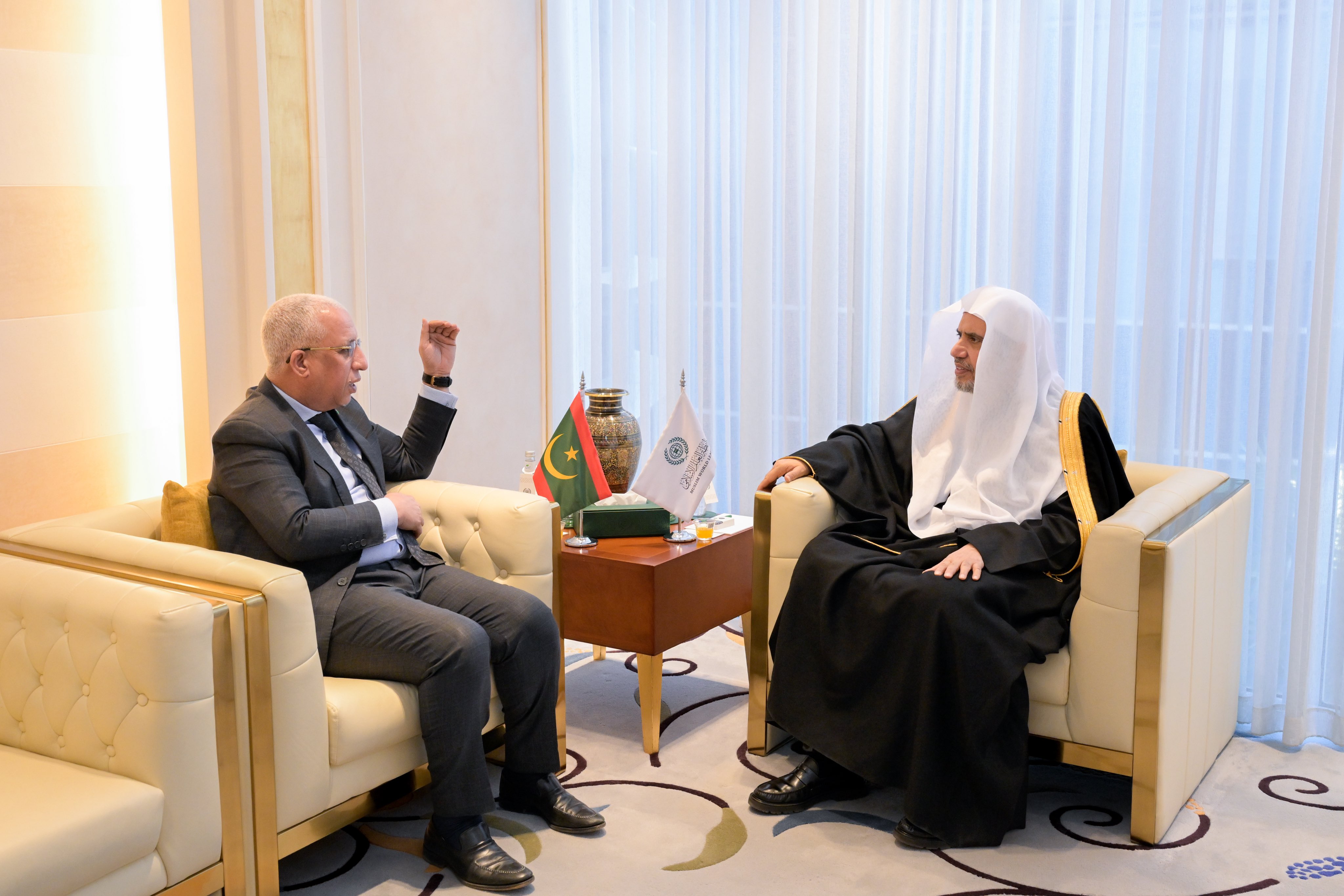 د. محمد العيسى يستقبل سفير موريتانيا لدى المملكة لبحث الموضوعات المشتركة