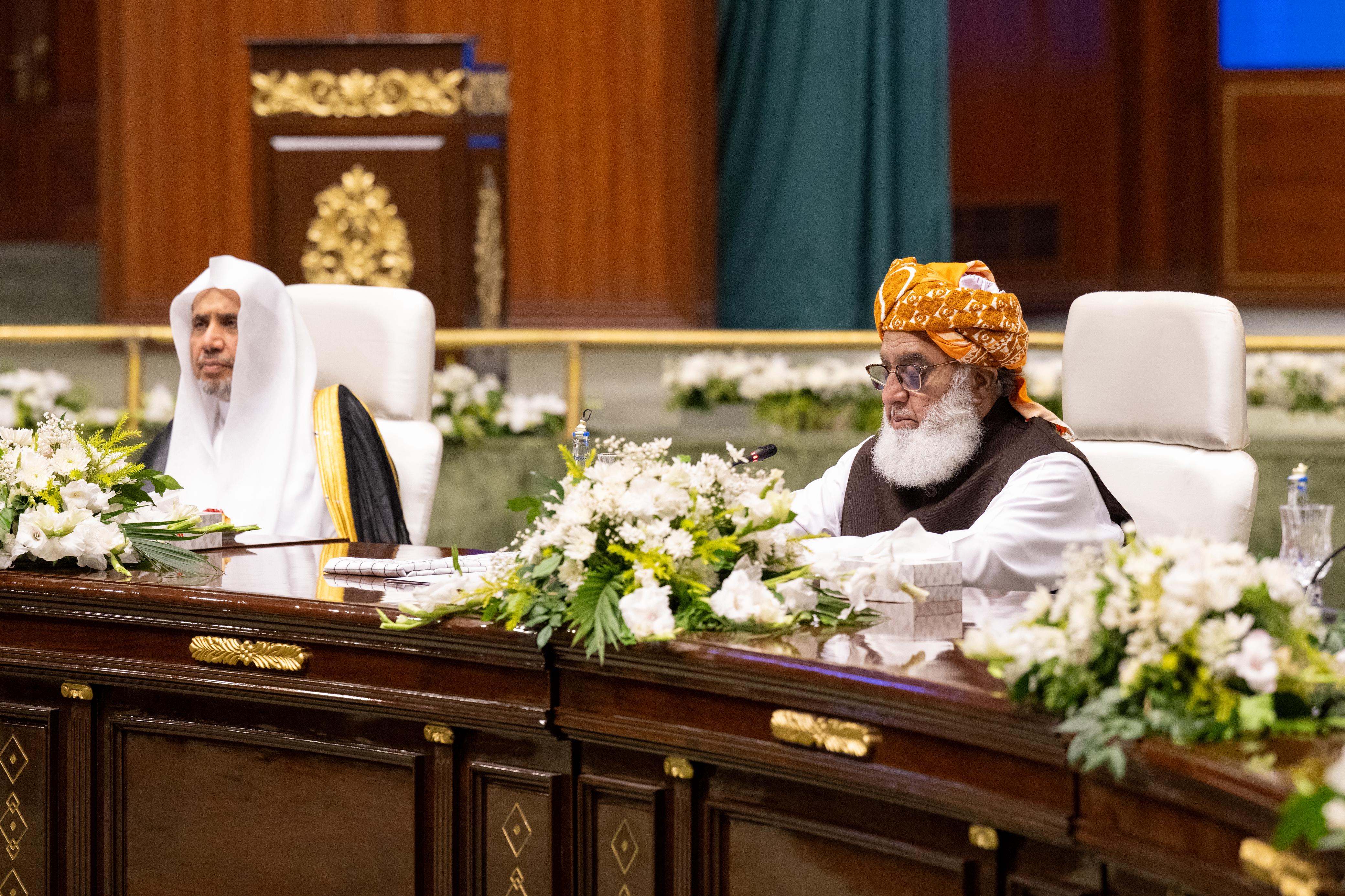 دبیرکل سازمان همبستگی جهان اسلام، رئیس انجمن علمای مسلمان، دومین همایش علمای پاكستان را با عنوان «هماهنگی مواضع و وحدت کلمه» افتتاح کرد.