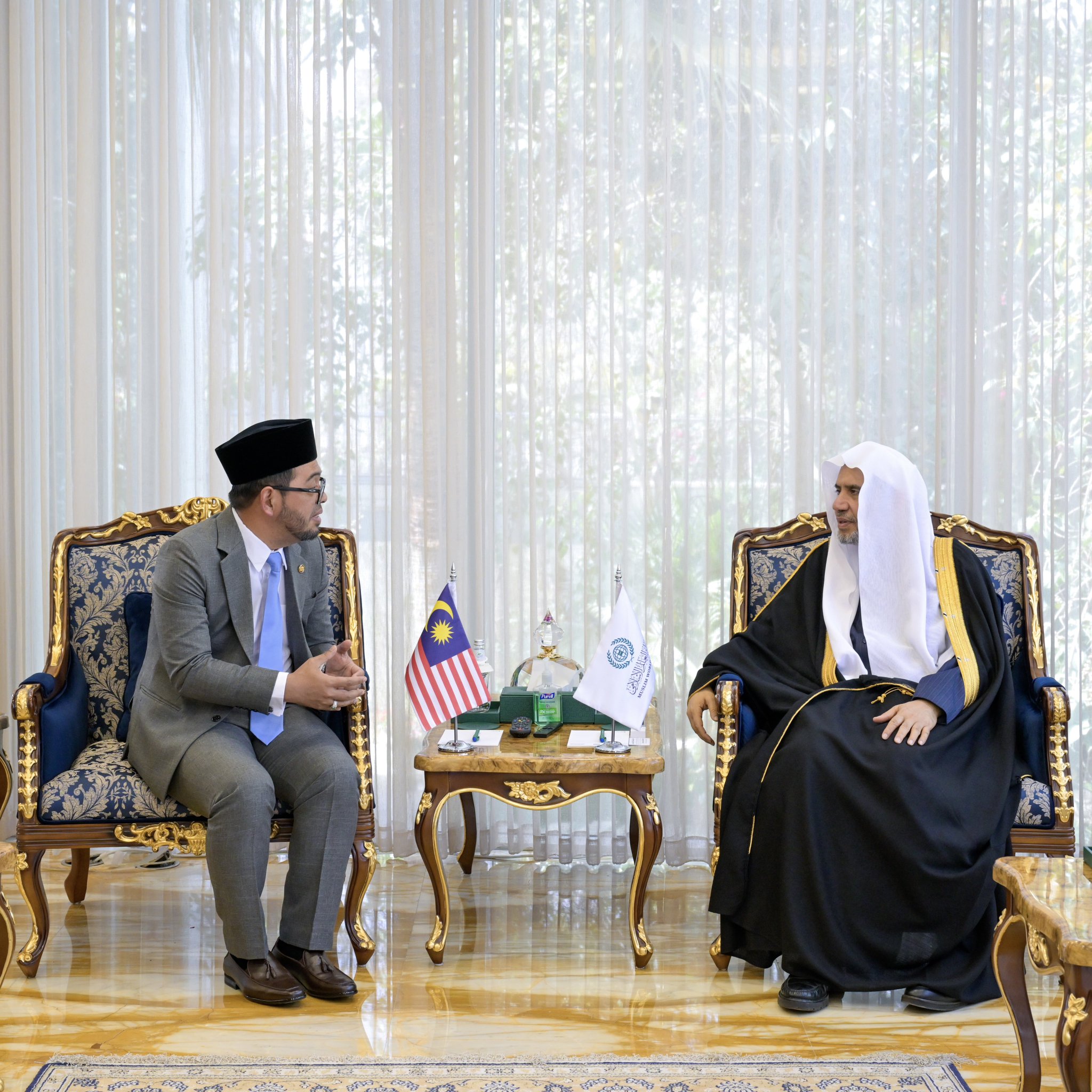 Earlier today, H.E. Sheikh Dr. Mohammed Al-Issa, Secretary-General, received H.E. Dr. Zulkifli bin Hassan, the Malaysian Minister of Religious Affairs