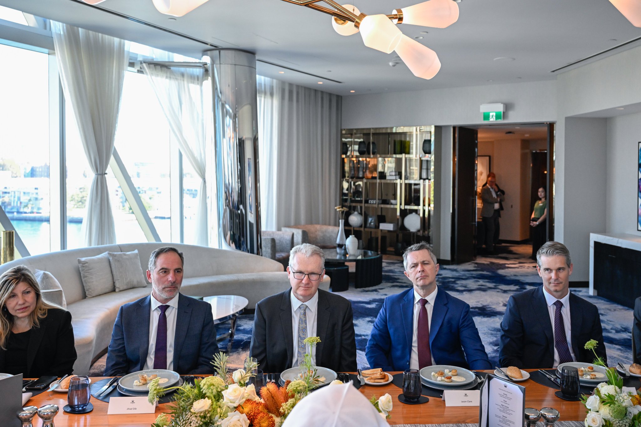 À l’occasion de la visite du Secrétaire général, Président de l’Organisation des savants musulmans, cheikh Mohammed Al-Issa, le Conseil national des imams australiens, a offert un déjeuner