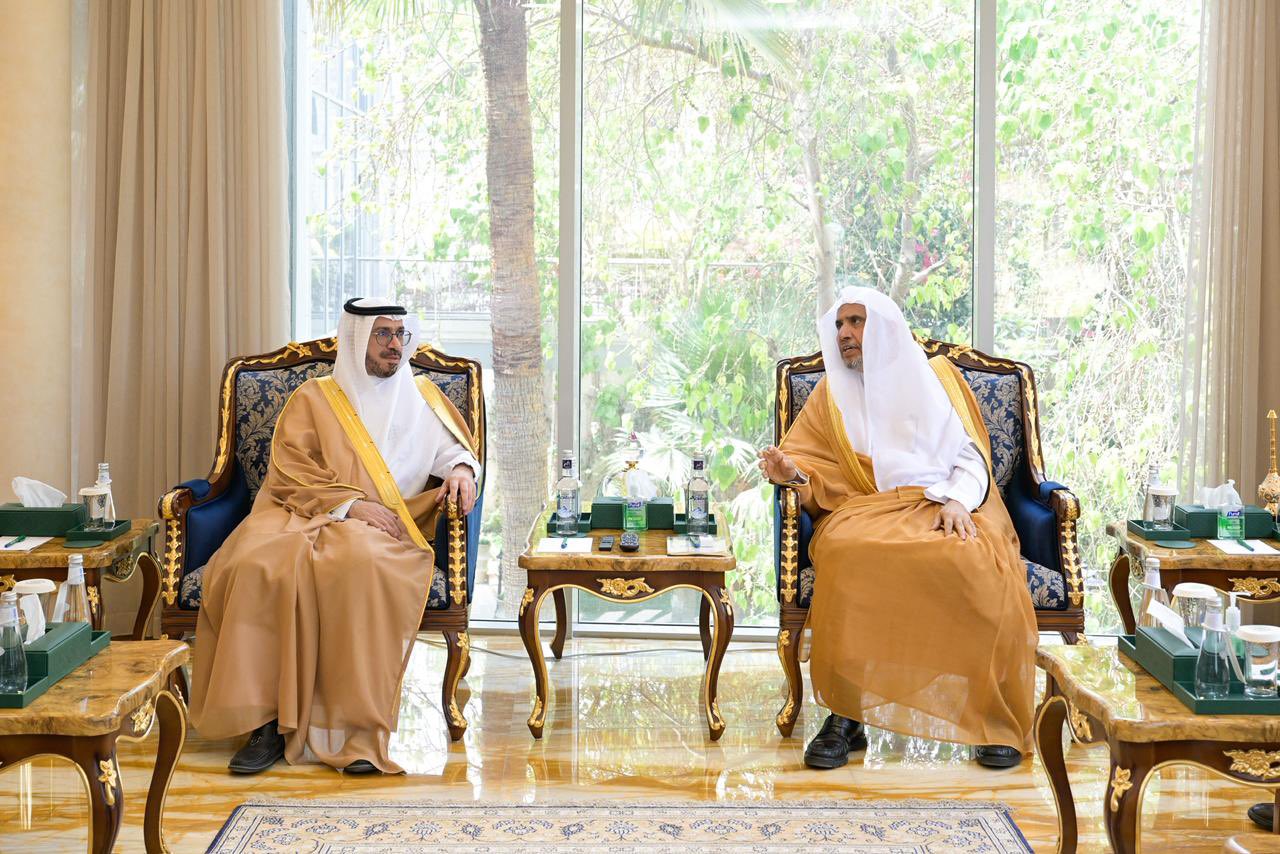 To strengthen cooperation in serving and promoting the Arabic language, and to preserve authentic linguistic identity