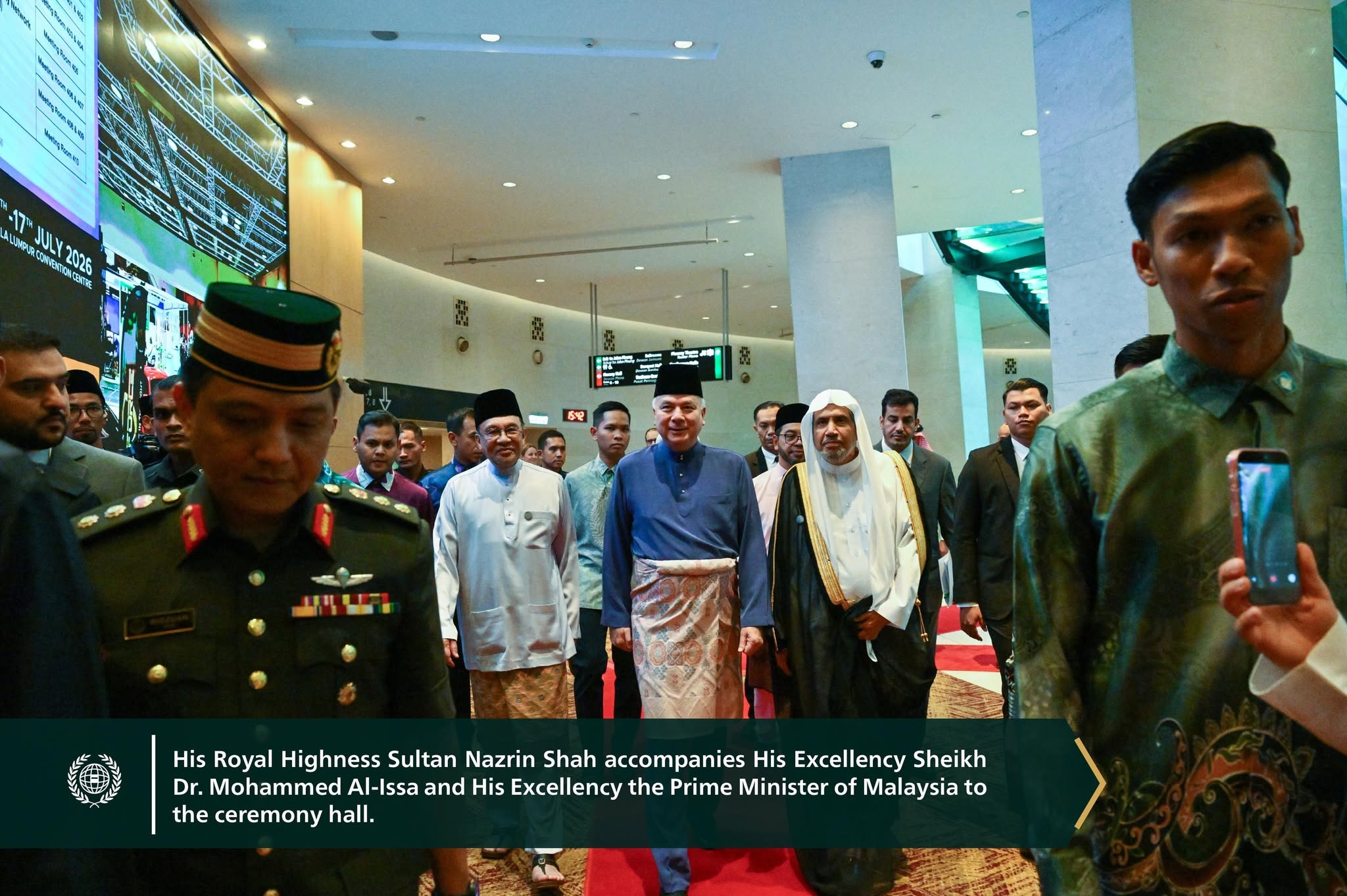 His Excellency Sheikh Dr. Mohammed Al-Issa, delivered the opening address at the Third International Summit of Religious Leaders, held under the patronage and in the presence of His Royal Highness Sultan Nazrin Muizzuddin Shah & the PM, Mr. Anwar Ibrahim