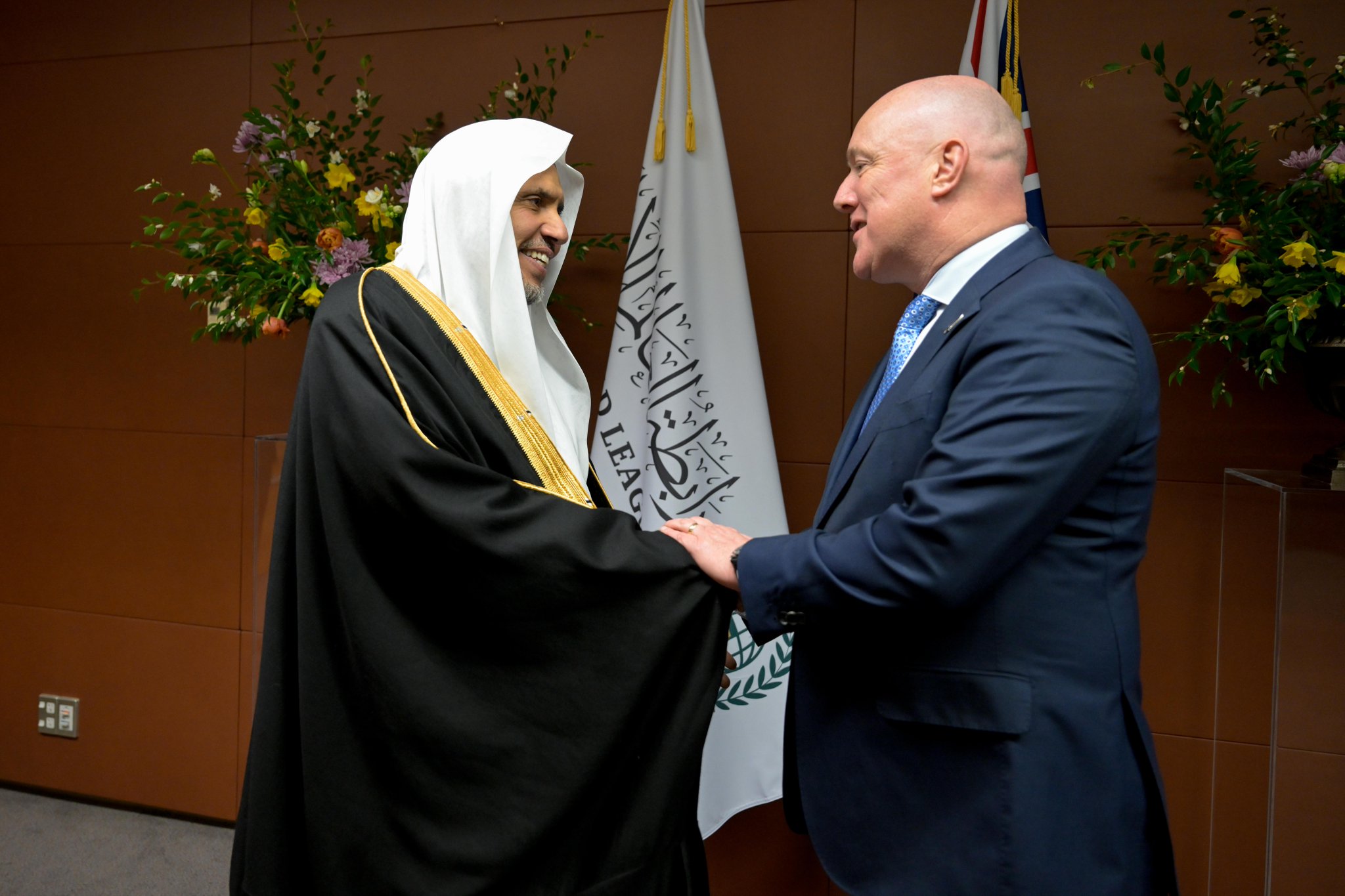Le Premier ministre de la Nouvelle-Zélande, M. Christopher Luxon, a reçu, dans la capitale néo-zélandaise Wellington, le Secrétaire général, cheikh Mohammed Al-Issa