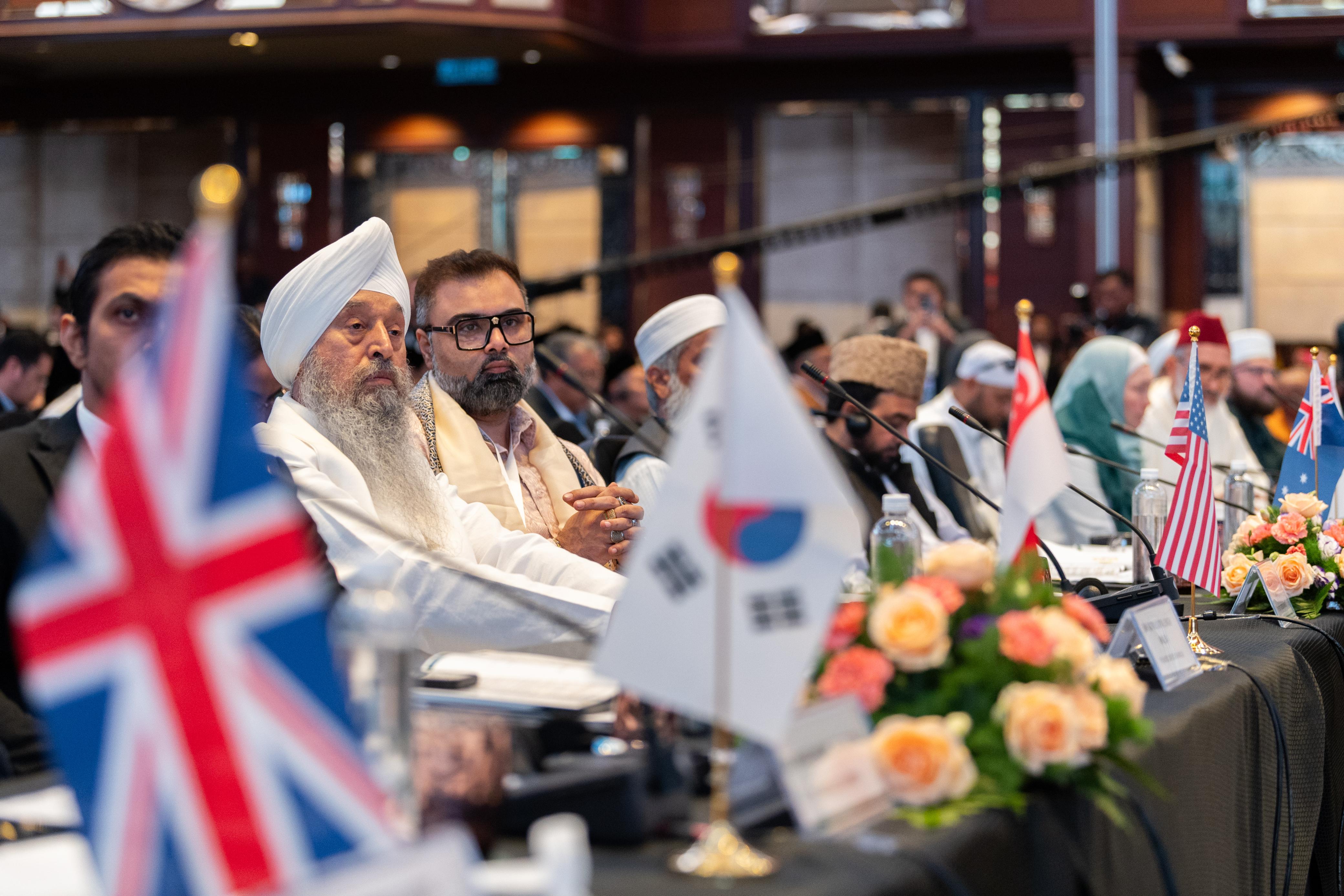 بمشاركة ألفي قيادةٍ دينيةٍ من ٥٧ دولةً.. "المؤتمر الدولي للقادة الدينيين" يستهل أعماله بوقفة تضامنية مع شهداء غزَّة
