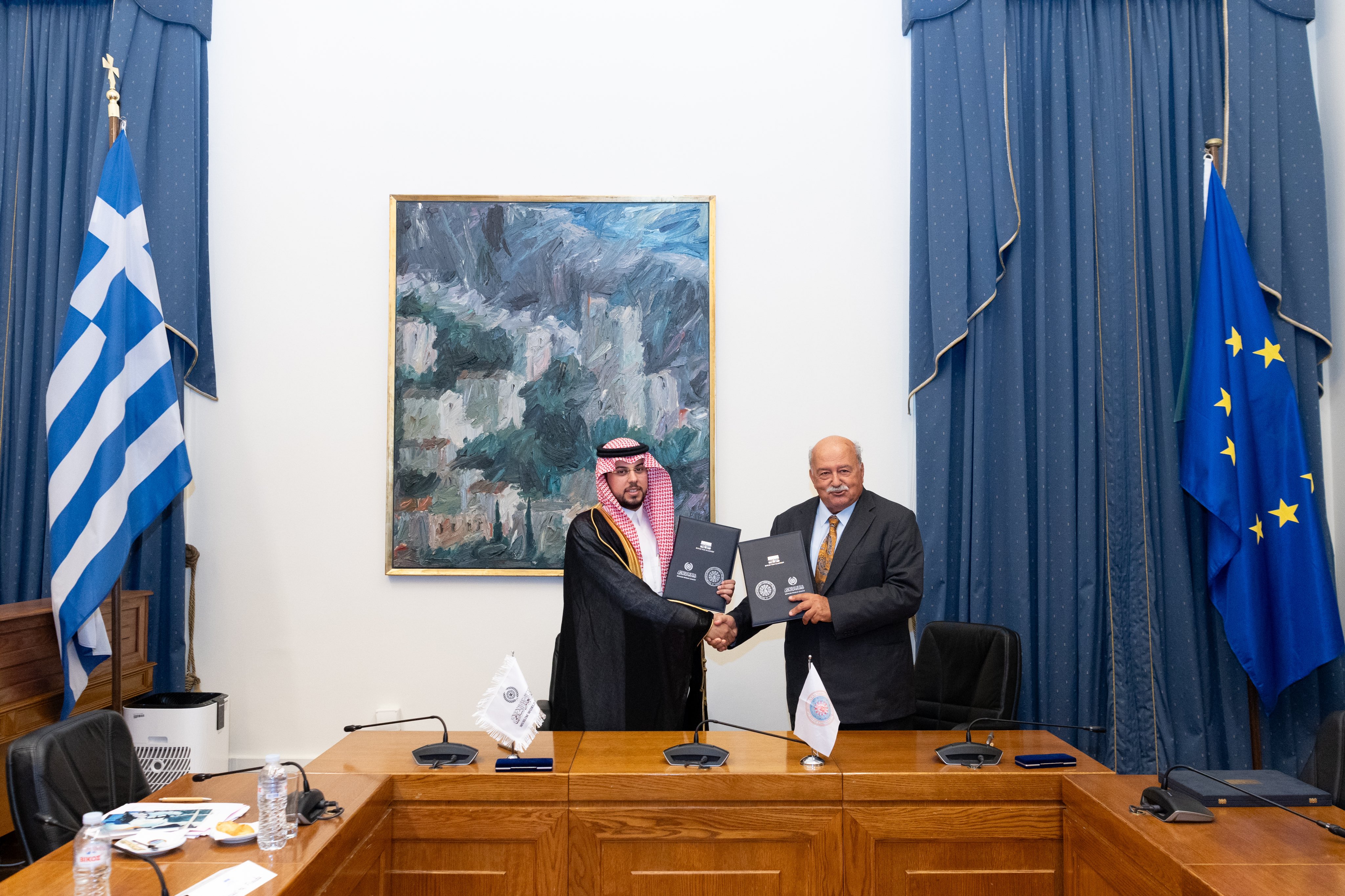 En el nombre del SG de la LMI Sheij Mohammed Al-Issa, el Sr. Abdulwahab Al-Shehri, Subsecretario General de la LMI para la comunicación institucional