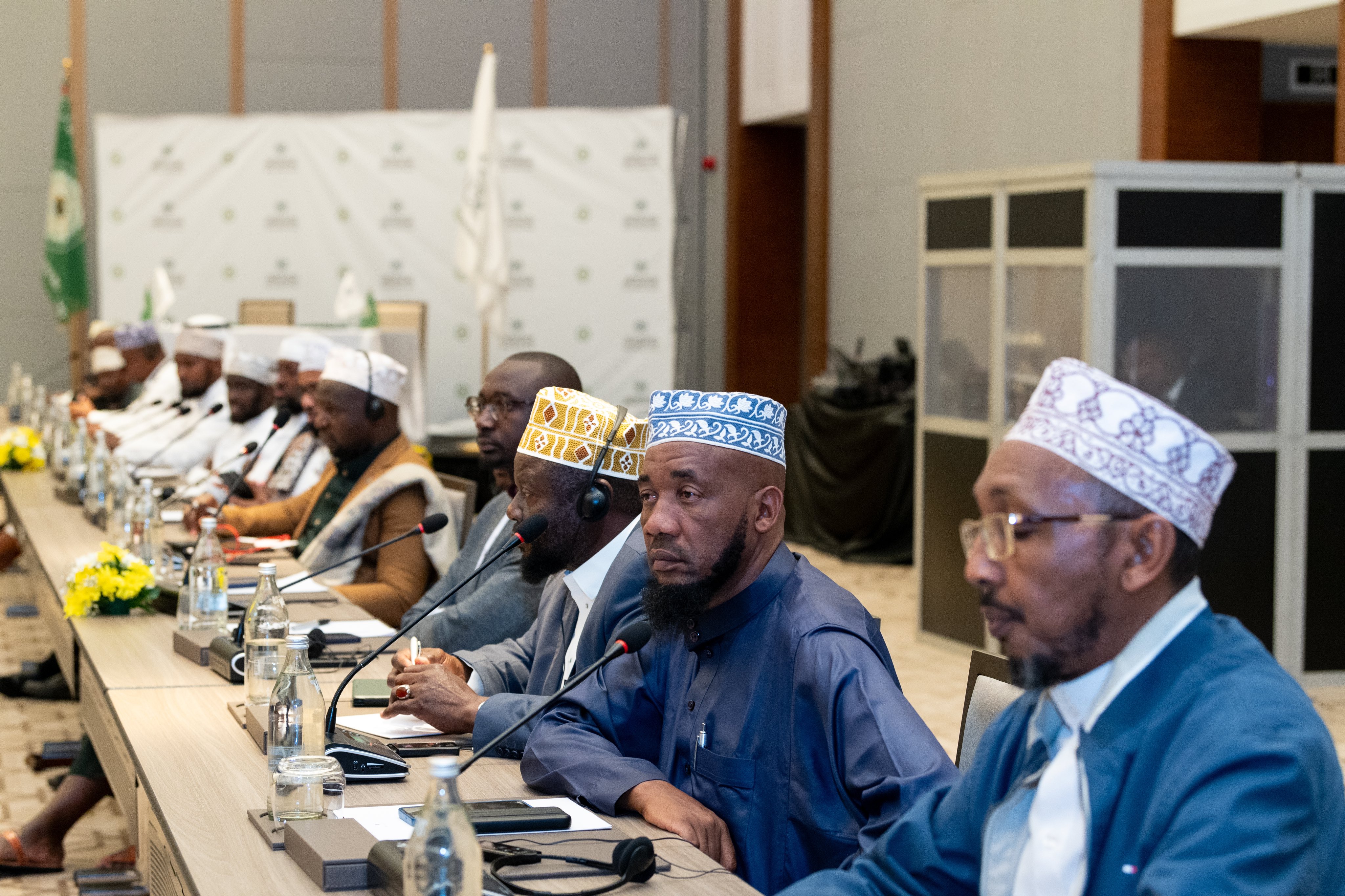 His Excellency Sheikh Dr. Mohammed Alissa, serving as both the Secretary-General of the Muslim World League and the Chairman of the Organization of Muslim Scholars, arrives in Nairobi, the capital of Kenya.