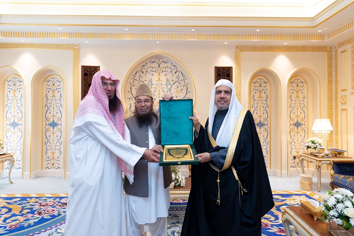Syekh Dr.Mhmd Alissa menerima Sekjen Jamiat Ahle Hadith di Pakistan, Syekh Dr.Hafiz Bakhsh, di kantornya di Makkah.