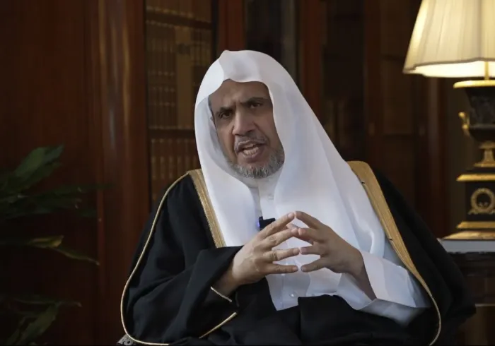 ‏معالي الأمين العام، رئيس هيئة علماء المسلمين، فضيلة الشيخ د. ⁧‫محمد العيسى‬⁩ يُشارك بكلمةٍ افتتاحيةٍ "مُتلفزةٍ" في المؤتمر الدولي حول الدين والحضارة، الذي يُنظِّمه مجلس العلماء الإندونيسي في العاصمة جاكرتا