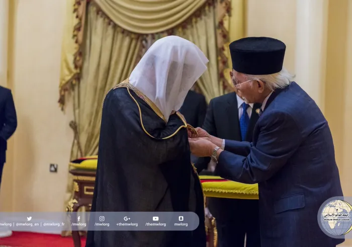 Pour ses efforts visant à diffuser la modération religieuse, lors d'une grande cérémonie honorée par le sultan, le Royaume de Malaisie décerne à Mohammad Alissa sa plus haute distinction : "Chevalier de l'État avec le titre le plus élevé Dato Sri"