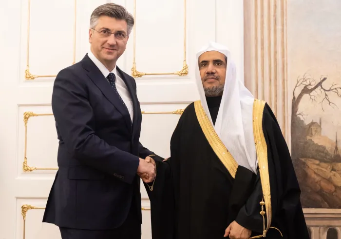 Le Premier Ministre de Croatie, qui a apprécié l’initiative de la LIM pour promouvoir l’amitié et l’entraide entre les peuples et les nations a reçu Mohammad Alissa au siège du gouvernement croate.