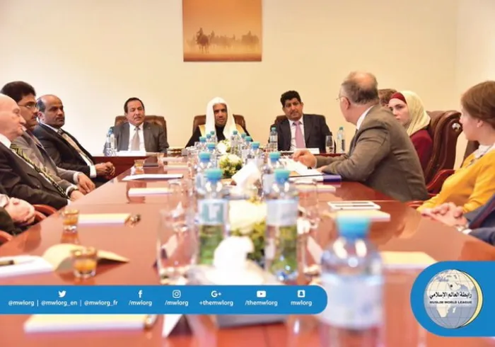 معالي الأمين يلتقي في فيينا مدراءَ "الهيئات" و"المؤسسات" الإسلامية، وعدداً من الفعاليات الغربية من "الباحثين" و"المستشرقين".