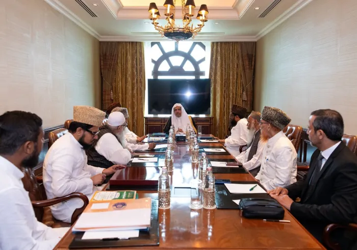In New Delhi, His Excellency Sheikh Dr. Mohammad Al-Issa, the Secretary General of the MWL, Chairman of the Organization of Muslim Scholars, met with His Eminence Sheikh Dr. Asghar Ali Imam Mahdi Salafi, the Ameer of Jamiate Ahle Hadeeth in India