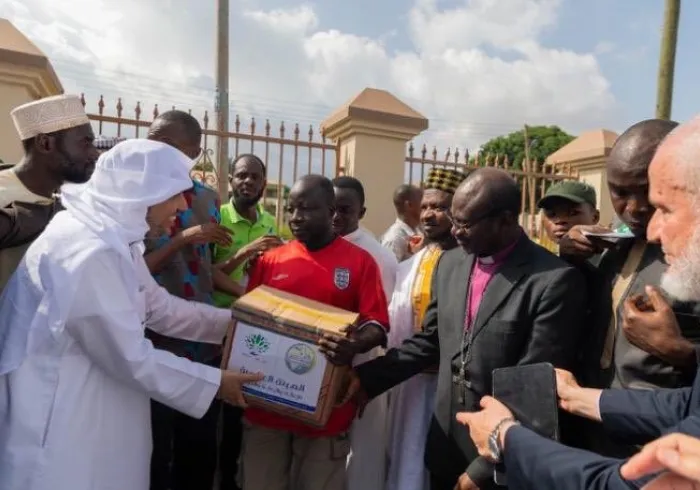 L'aide humanitaire est l'une des missions clés de la LIM. L'an dernier, Mohammad Alissa s’est rendu en personne au Ghana pour livrer des vivres aux populations en détresse.