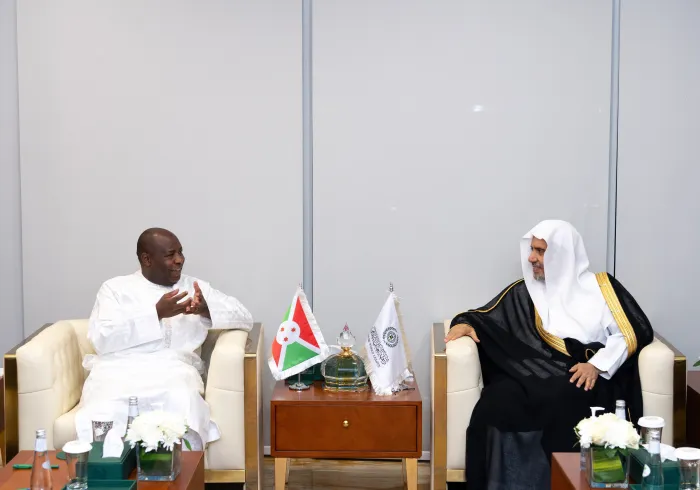 His Excellency, Mr. Evariste Ndayishimiye, the President of the Republic of Burundi, visits the Muslim World League Office in Riyadh