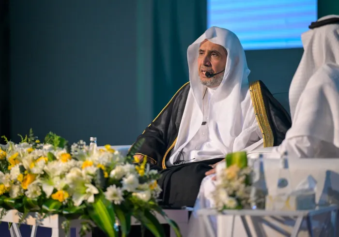 ”سعودی جرنلسٹس ایسوسی ایشن“ کے زیرِ اہتمام سیکرٹری جنرل رابطہ اور چیئرمین مسلم علماء کونسل، عزت مآب شیخ ڈاکٹر محمد العیسی ساتھ ایک خصوصی نشست اور مذاکرے کا انعقاد کیا گیا، جس کا عنوان ”سعودی اعتدال پسندی: فقہی منہج سے عالمی قیادت تک“