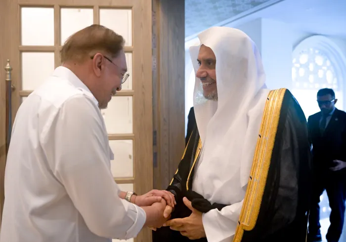 ملائیشیا کے وزیرِاعظم، داتو سری انور ابراہیم نے وزیرِاعظم ہاؤس میں سیکرٹری جنرل رابطہ اور چیئرمین مسلم علماء کونسل، عزت مآب شیخ ڈاکٹر محمد العیسی‬⁩ ‪‬⁩ کا استقبال کیا