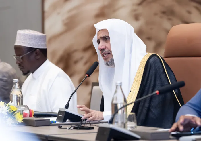 His Excellency Sheikh Dr. Mohammed Alissa, serving as both the Secretary-General of the Muslim World League and the Chairman of the Organization of Muslim Scholars, arrives in Nairobi, the capital of Kenya.
