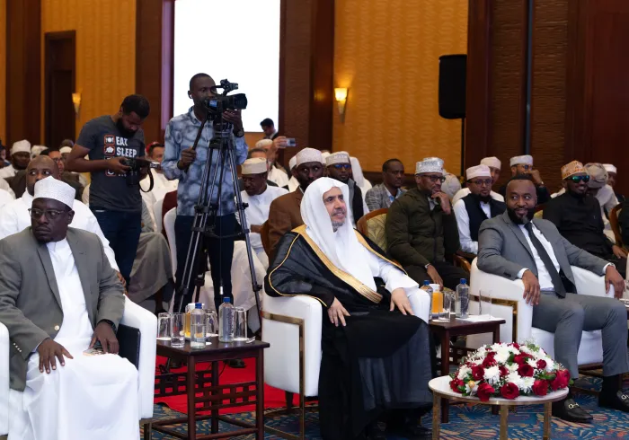 His Excellency Sheikh Dr. Mohammed Al-issa, Secretary-General of the MWL and Chairman of the Organization of Muslim Scholars, honored the winners of the World Elite Reciters of the Ten Qira’at Competition
