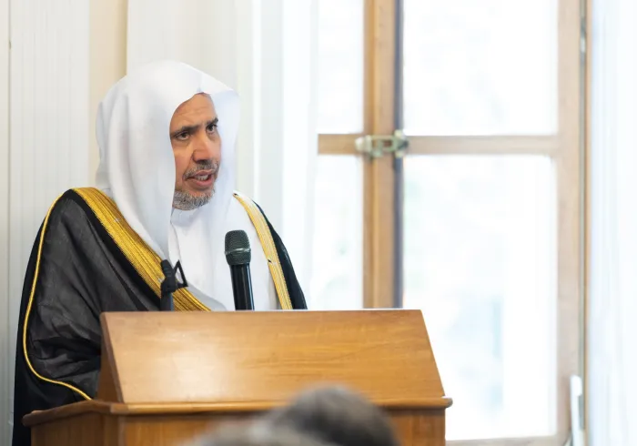 At the invitation of the Swiss Forum on International Policy:  His Excellency Sheikh Dr. Mohammed Al-Issa, Secretary-General of the MWL and Chairman of the Organization of Muslim Scholars, delivered a lecture entitled: "Islam and the West: