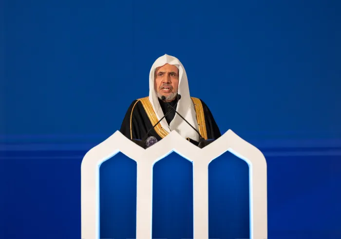 El Secretario General, Presidente de la Comisión de Ulemas, Sheij Mohammed Al-Issa, durante la ceremonia de apertura de la conferencia ConstruyendoPuentesEntreLasEscuelas :