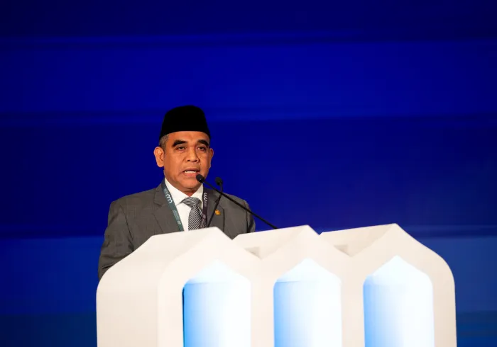 El Presidente del Consejo consultivo popular de la República de Indonesia, el Sr. Ahmad Muzani, durante la inauguración de la segunda edición de la conferencia ConstruyendoPuentesEntreLasEscuelas: