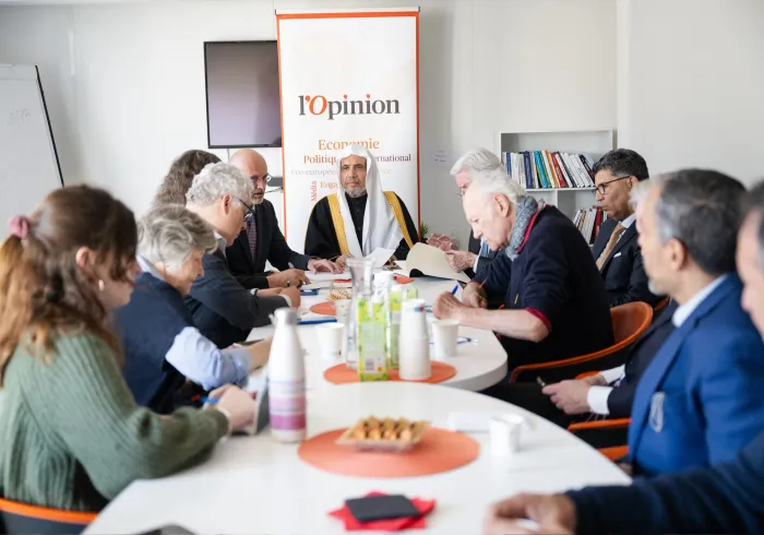 The daily publication L'Opinion hosted a roundtable at its headquarters in Paris, France, with His Excellency Sheikh Dr. Mohammed Alissa, Secretary-General of the Muslim World League (MWL) and Chairman of the Organization of Muslim Scholars.