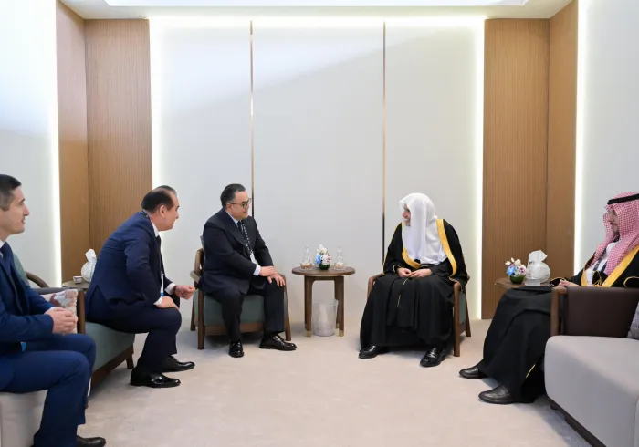 التقى معالي الأمين العام، رئيس هيئة علماء المسلمين، فضيلة الشيخ د.⁧‫محمد العيسى‬⁩ ⁦‪‬⁩، في الرياض، معاليَ رئيس مركز الحضارة الإسلامية بمجلس الوزراء في أوزبكستان، الدكتور فردوس فريدونوفيتش عبدخالقوف