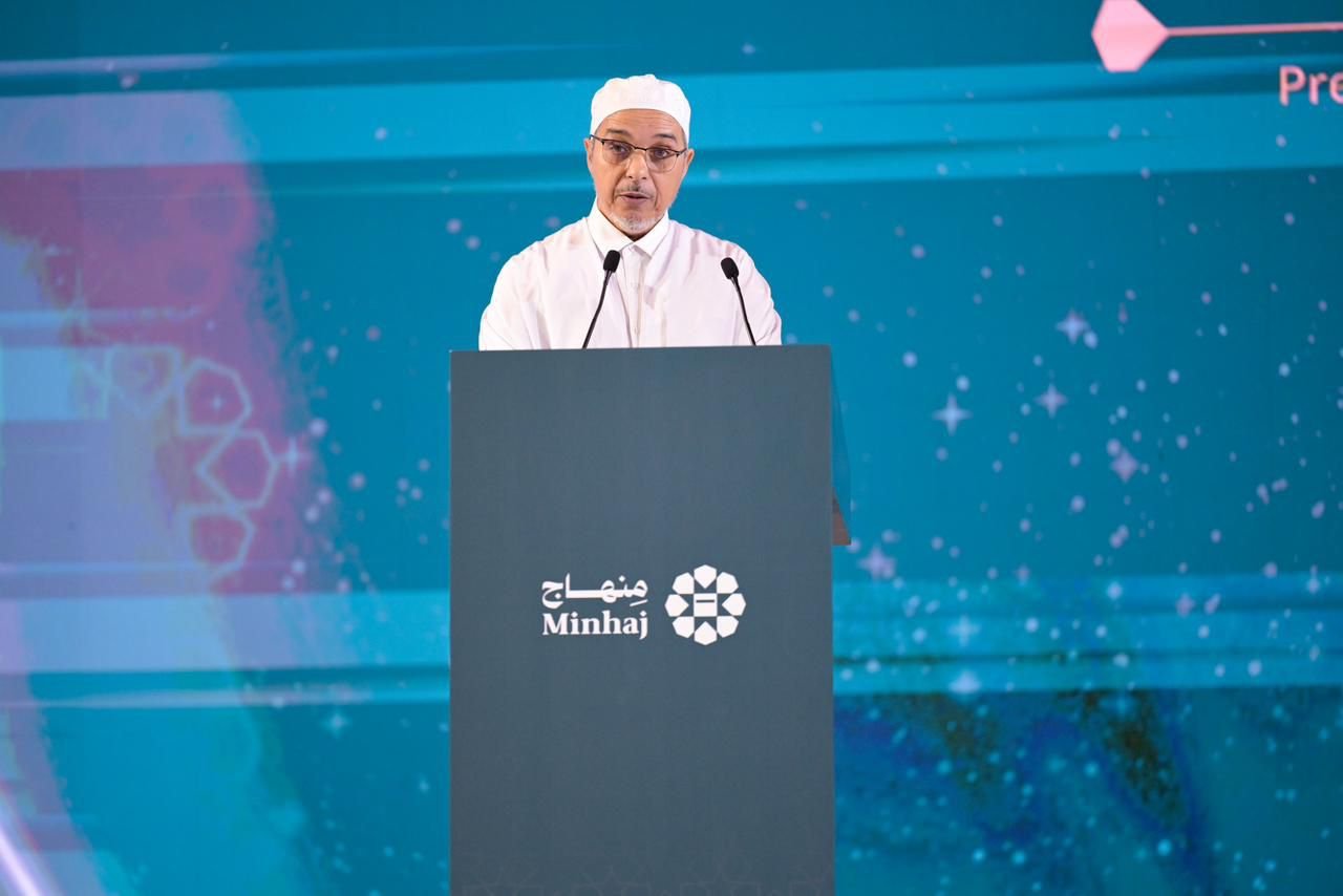 ‏”منہاج“ اسلامی تاریخ میں اپنی نوعیت کا پہلا پلیٹ فارم ہے؛ جسے وسیع اور معتبر شرعی سرپرستی حاصل ہے،  کیونکہ اس میں ⁧‫#رابطہ_عالم_اسلامی‬⁩ سے وابستہ مختلف علمی ادارہ جات اور کونسلوں میں شامل امتِ مسلمہ کے نامور علماء شريک ہیں