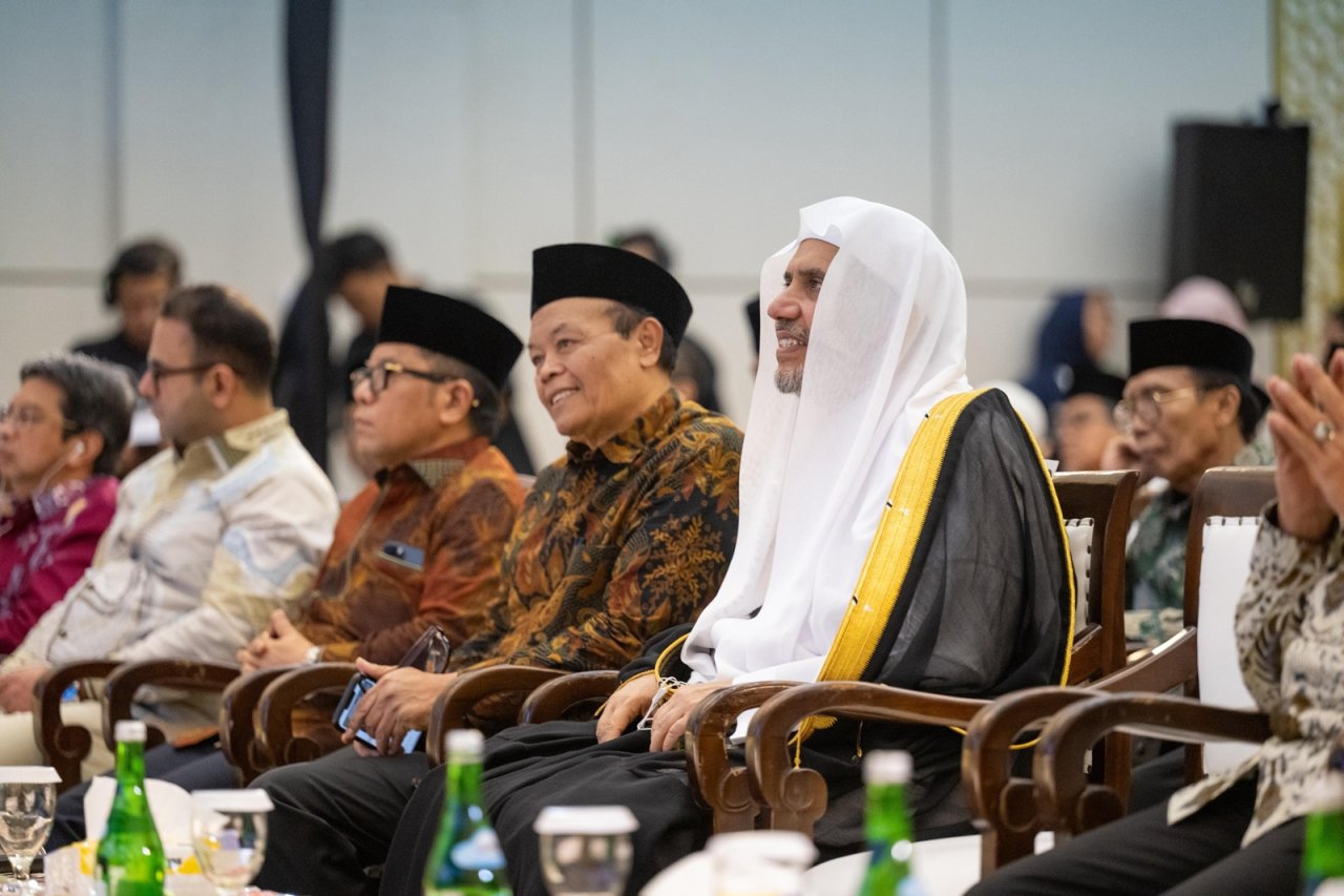 Cheikh Mohammed ben Abdelkarim Alissa, prononce le discours d’ouverture de la Conférence d’Indonésie pour l’harmonie entre les adeptes des religions.