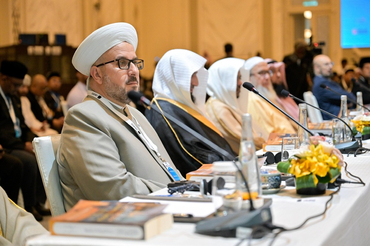 As part of the First Forum for Fiqh Scholars: “Teaching Islamic Fiqh and Cultivating the Faqih: Guiding Principles and Frameworks,” prominent fiqh scholars of the Ummah convene in Malaysia under the umbrella of the Islamic Fiqh Council, affiliated with the Muslim World League. As part of the First Forum for Fiqh Scholars: “Teaching Islamic Fiqh and Cultivating the Faqih: Guiding Principles and Frameworks,” prominent fiqh scholars of the Ummah convene in Malaysia under the umbrella of the Islamic Fiqh Council, affiliated with the Muslim World League.