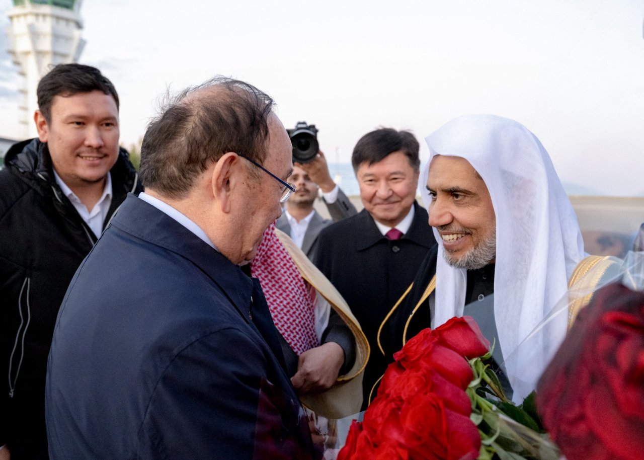 Sur invitation officielle du gouvernement, en vue de tenir une série de rencontres et d’événements en lien avec les missions de la Ligue, conformément à sa vocation universelle :