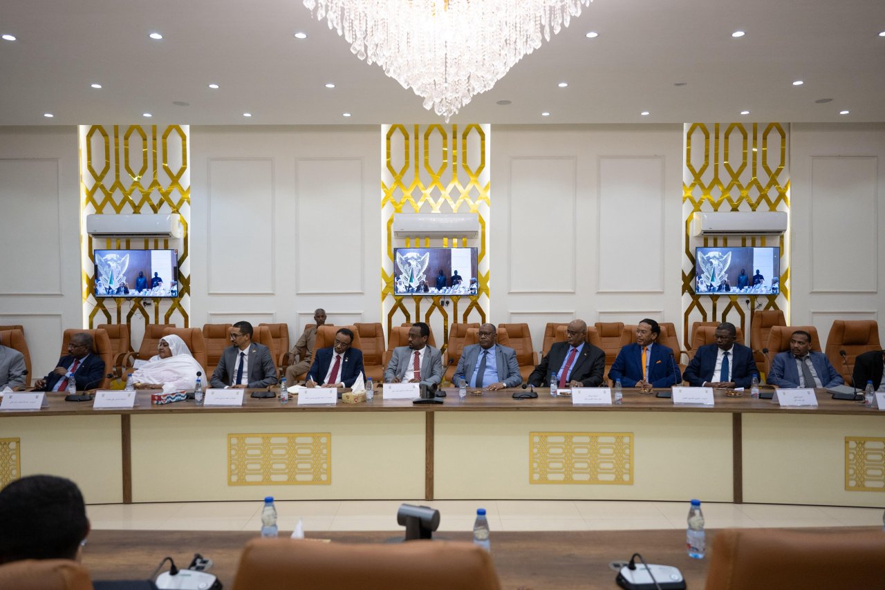 Le Premier ministre du Soudan reçoit le Secrétaire général de la Ligue islamique mondiale