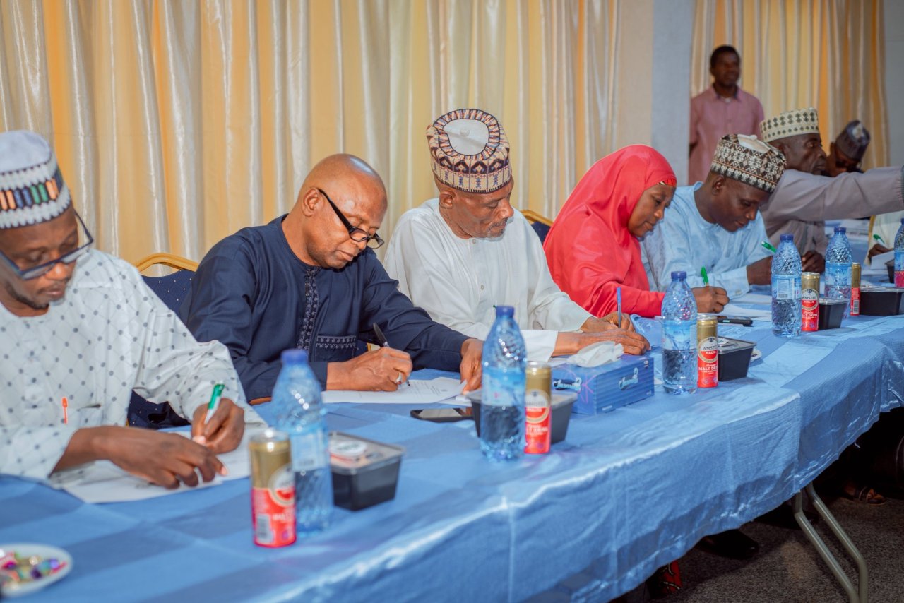 مبارزه با نابینایی در آفریقا  سازمان همبستگی جهان اسلام در کشور نیجریه، برنامه‌ای آموزشی برای پرستاران چشم و کارکنان حوزه سلامت اجرا می‌کند که بر تقویت مهارت‌ها و افزایش کارایی در ارائه خدمات پایه درمانی تمرکز دارد