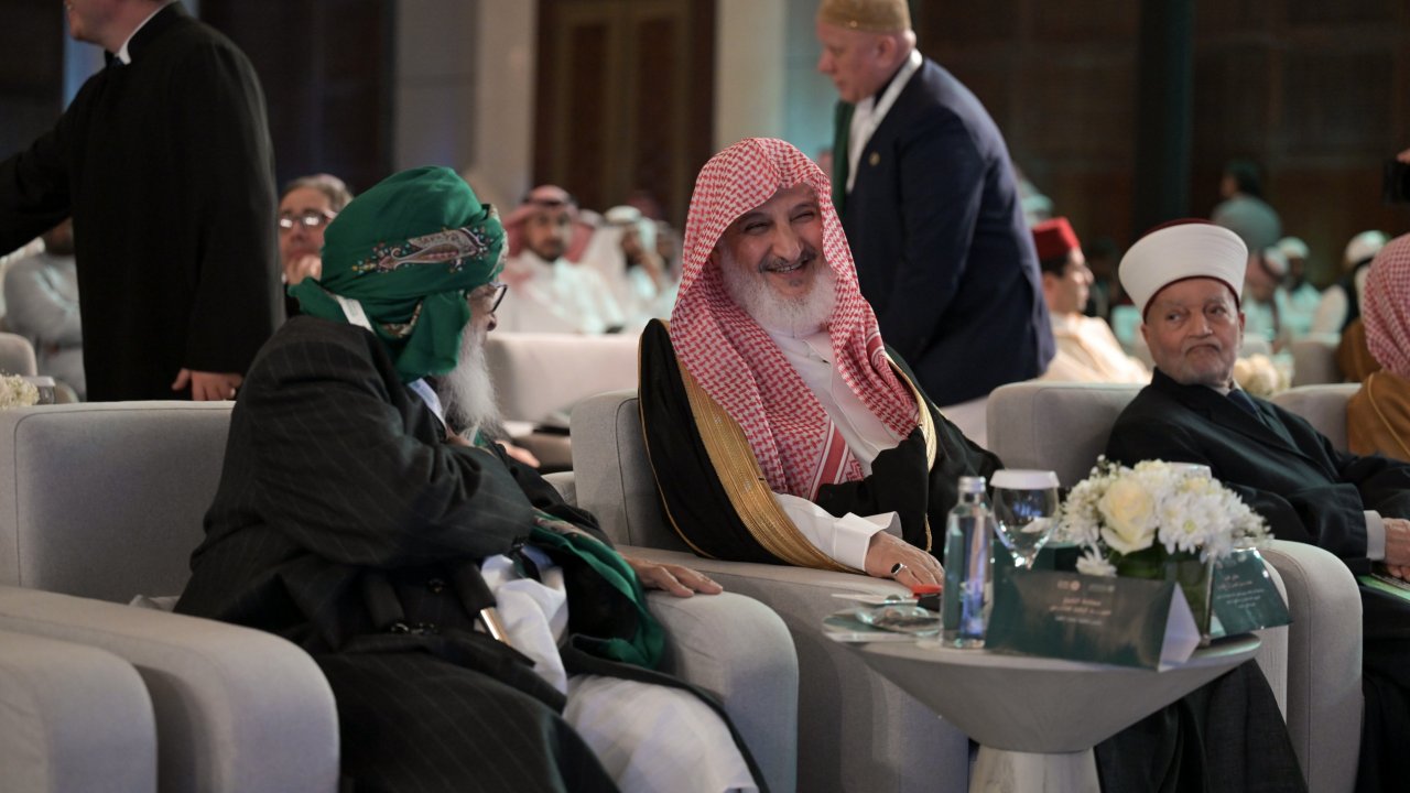 Au service de la communauté musulmane dans l’ensemble de ses affaires religieuses, grâce à un dispositif numérique reposant sur une référence juridique internationale unifiée et sur l’approbation jurisprudentielle de son concept par le Conseil de jurispru