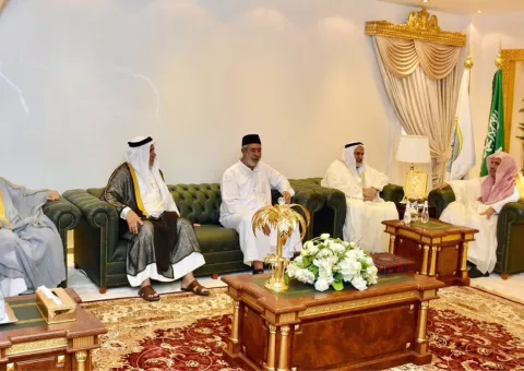 HE the SG received this afternoon at his Makkah office their eminences and scholars; members of the Iraqi Islamic Fiqh Supreme Council