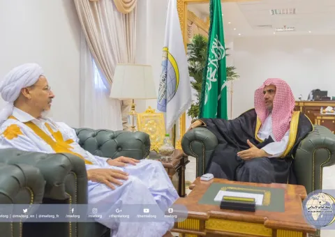 Le SG de la LIM recevant le Président du Conseil Suprême de la Fatwa et des Griefs de Mauritanie, le Cheikh Mohammad Al Mokhtar Ould Embala