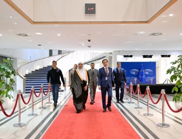 Anoche, el Secretario general, sheij Mohammed Alissa , se reunió en Bruselas con representantes del Parlamento Europeo y sus colaboradores