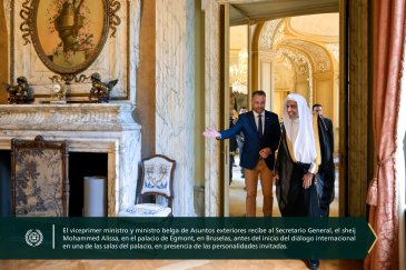 El ministerio de Asuntos exteriores de Bélgica organizó, en el palacio de Egmont, en la capital, Bruselas, una mesa redonda con el Secretario general y presidente del Consejo de Ulemas, sheij Mohammed Alissa