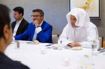 Un certain nombre d’entrepreneurs et de chefs d’entreprises de la Silicon Valley ont rencontré le Secrétaire général et Président de l’Organisation des savants musulmans, cheikh Mohammed Alissa.