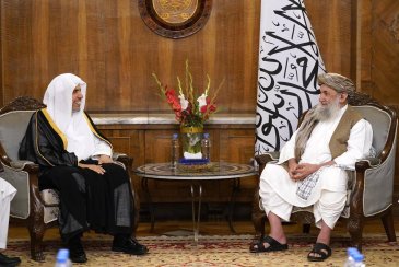 Dalam suasana penyambutan yang meriah terhadap kunjungan perdana Liga Muslim Dunia.. Perdana Menteri Afghanistan menyambut Sekretaris Jenderal Liga Muslim Dunia di ibu kota "Kabul"