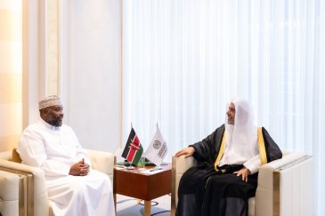 ‏استقبلَ معالي الأمين العام، رئيس هيئة علماء المسلمين، فضيلة الشيخ د.⁧‫محمد العيسى‬⁩‬⁩ سعادةَ سفير جمهورية كينيا لدى المملكة العربية السعودية، السيد محمد رمضان روانكيه