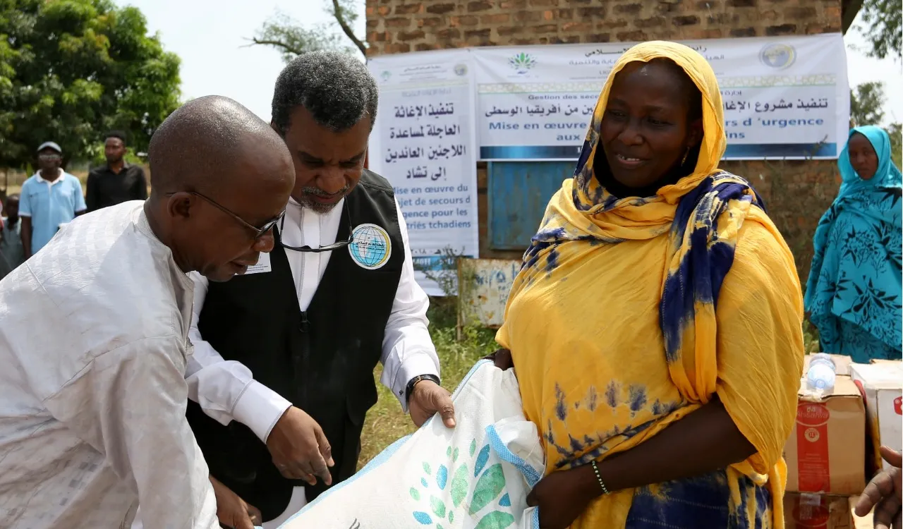 La Ligue Islamique Mondiale conclut une campagne de secours visant à distribuer des paniers de vivres pour 40000 réfugiés d’AfriqueOuest