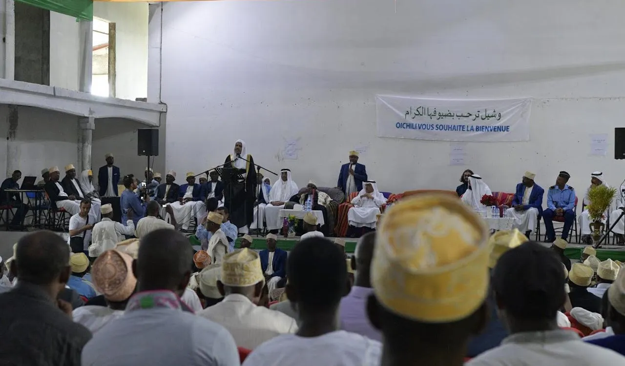 Sheikh Dr. Al-Issa speaking to African scholars