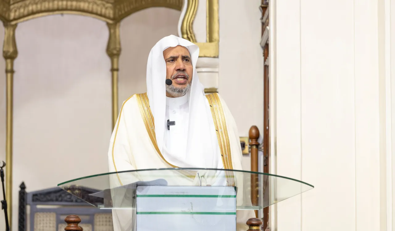 Just moments ago, in the largest mosque in Kenya: His Eminence Sheikh Dr. Mohammed Alissa delivered the Friday sermon in Nairobi, the capital. He elucidated the values of Islam and the ethical conduct of Muslims