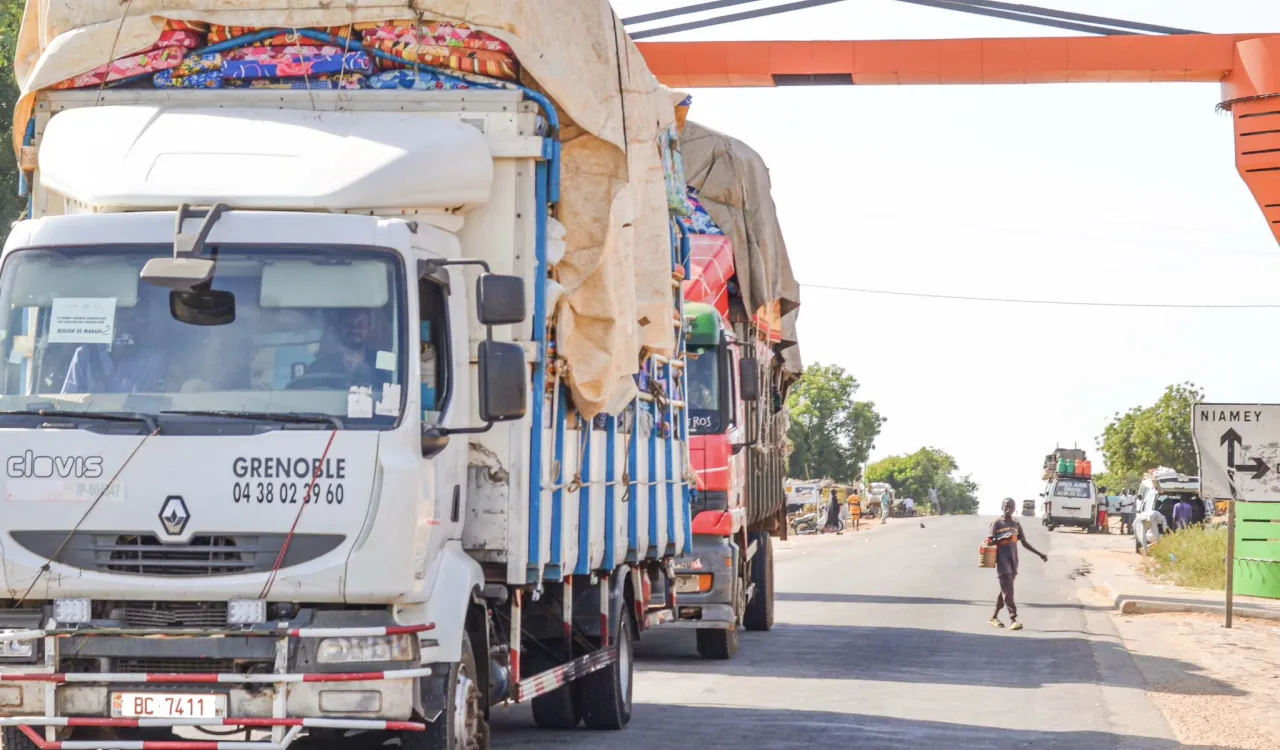‏تلبيةً لنداءٍ حكوميٍّ عاجل من جمهوريّة النيجر: ‏⁧‫رابطة العالم الإسلامي‬⁩ تُبادر بتنفيذ برنامج إغاثة عاجلة لدعم منكوبي الفيضانات في المناطق الأكثر تضرراً في النيجر