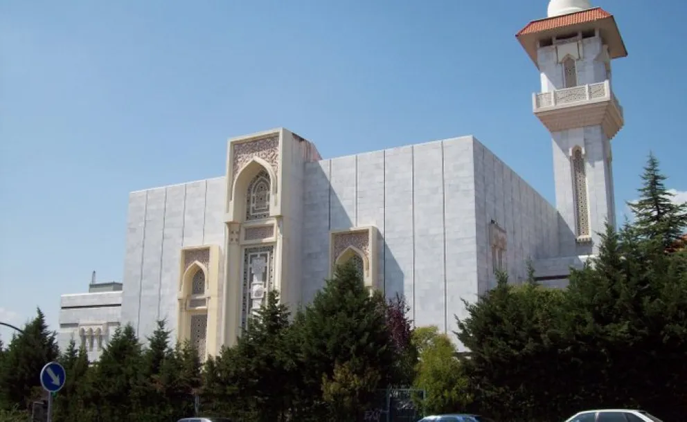 The Muslim World League in partnership with the Islamic Cultural Center of Madrid donated